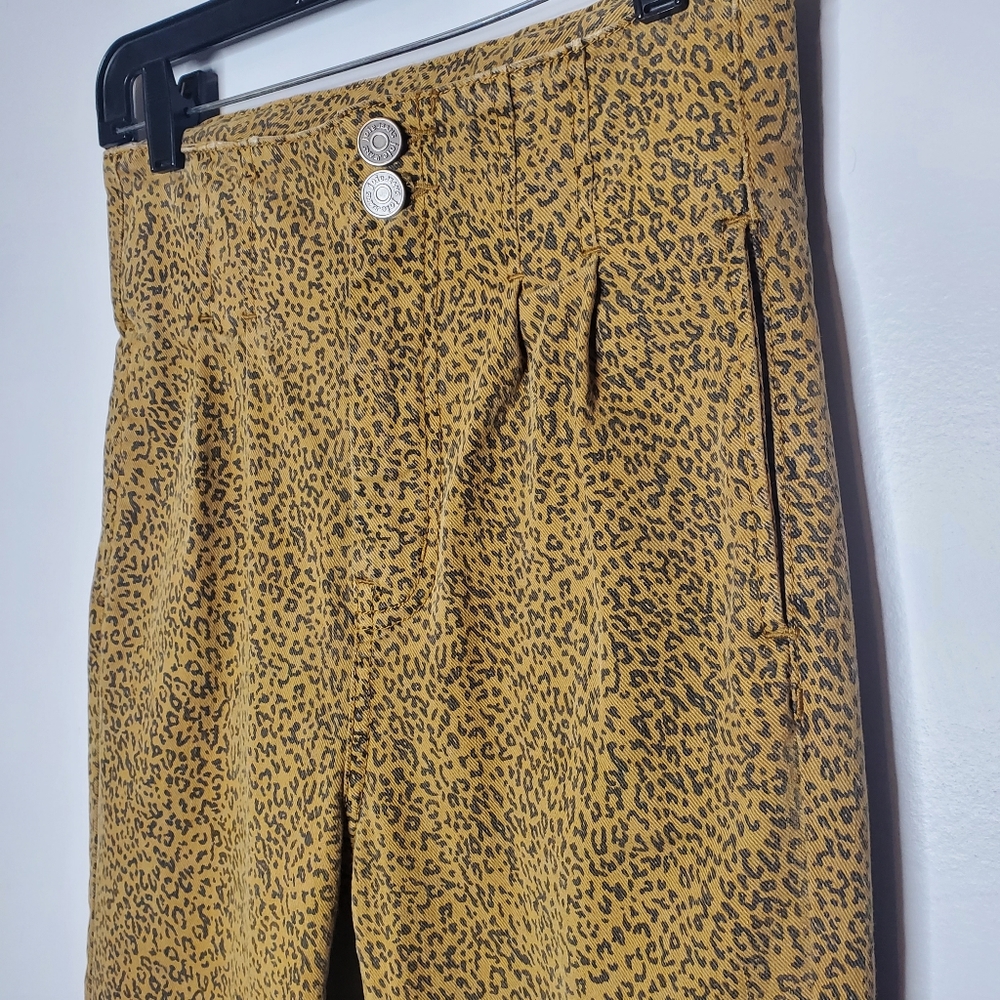 Joie jeans high pleated waist cropped leopard print size 26 80s rocker‎ style